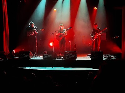 Les-Trois-Baudets-2-1.jpg
