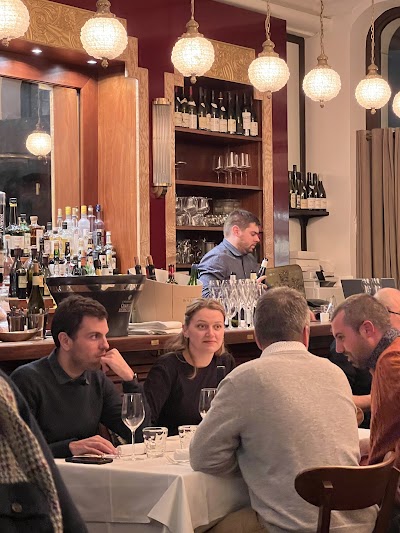 Bistro-Volnay-4-2.jpg