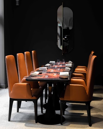 Restaurant-Akrame-1-2.jpg